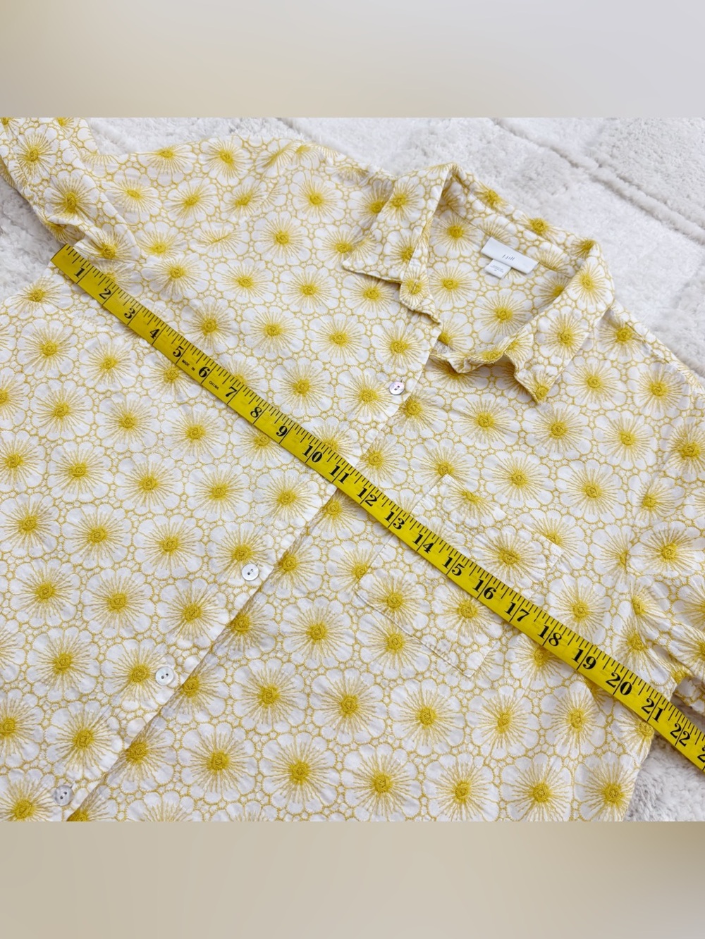 J. Jill Embroidered Flower Button Down Shirt Medium - Picture 9 of 9